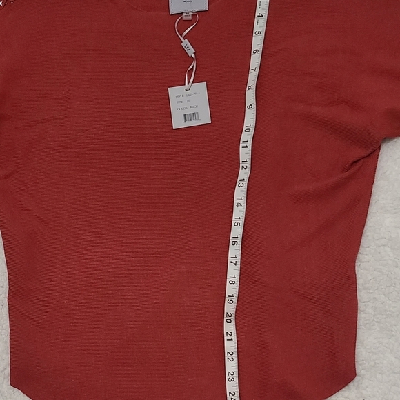 LIV Milano Sweater NWT - Medium - Picture 4 of 8